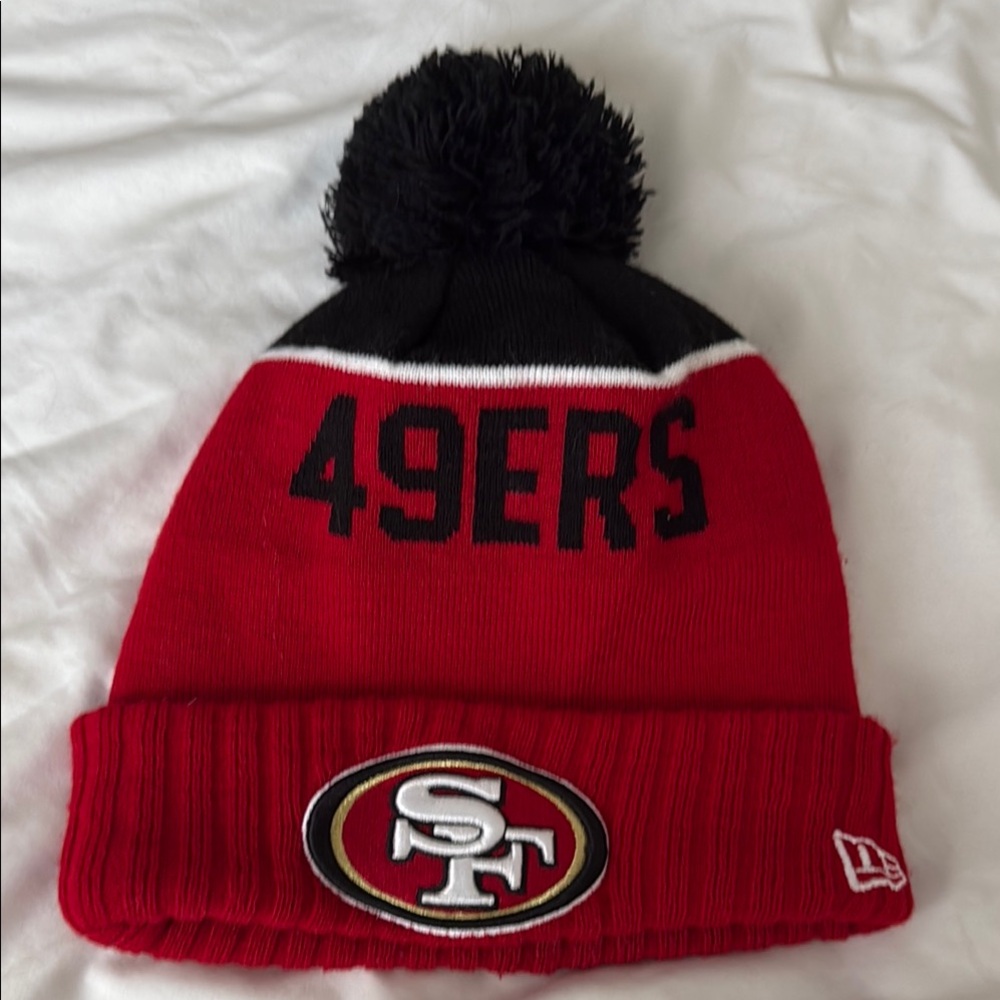 New Era Gray and Red NFL Beanie